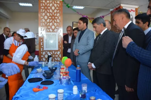 Tatvan'da Öğrencilerin Projeleri Tanıtıldı