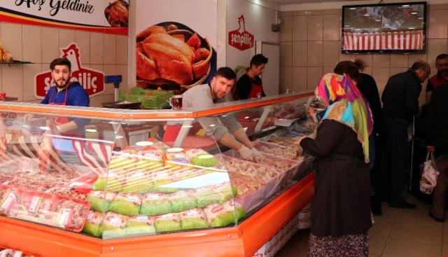 Ramazan Öncesi Tavuk Fiyatlarına Yüzde 30 Zam Geldi Haberler