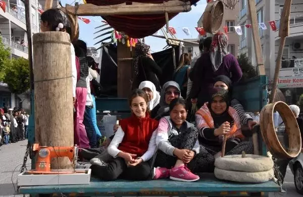 Demre'de Yörük Göçü Canlandırdı Demre'de Yörük Göçü Canlandırdı