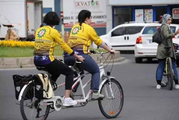 Hatice Hemşire, Protez Bacağıyla 14 Kilometre Pedal Çevirdi