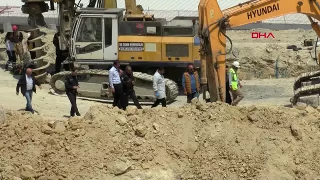 İstanbul- Başakşehir'de Okul İnşaatında Göçük 2 İstanbul- Başakşehir'de Okul İnşaatında Göçük 2