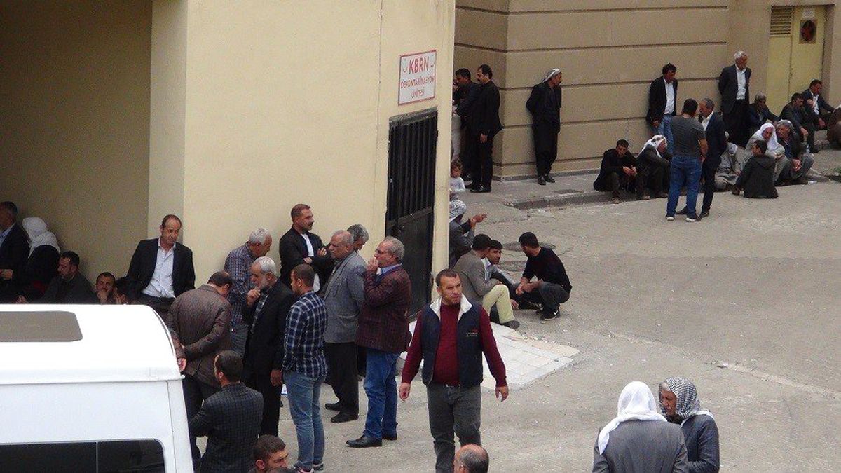 6 Çocuk Babası Öfkeli Koca, Tartışma Yaşadığı Eşini Boğazını Bıçaklayarak Öldürdü