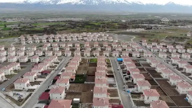 Türkiye'nin İlk Ahıskalı Kadın Muhtarı Oldu