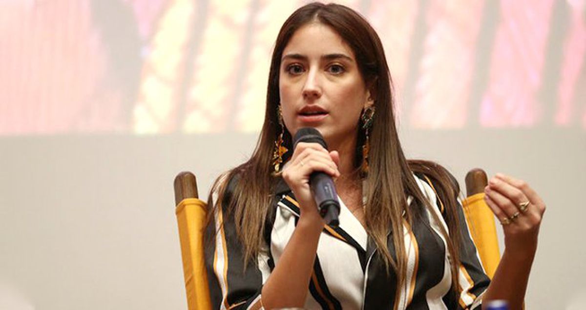 Oyuncu Hazal Kaya'nın İstanbul Havalimanı Hakkındaki Yorumları Olay Oldu