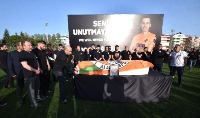 Alanyasporlu Josef Sural İçin Tesislerde Tören Düzenlendi
