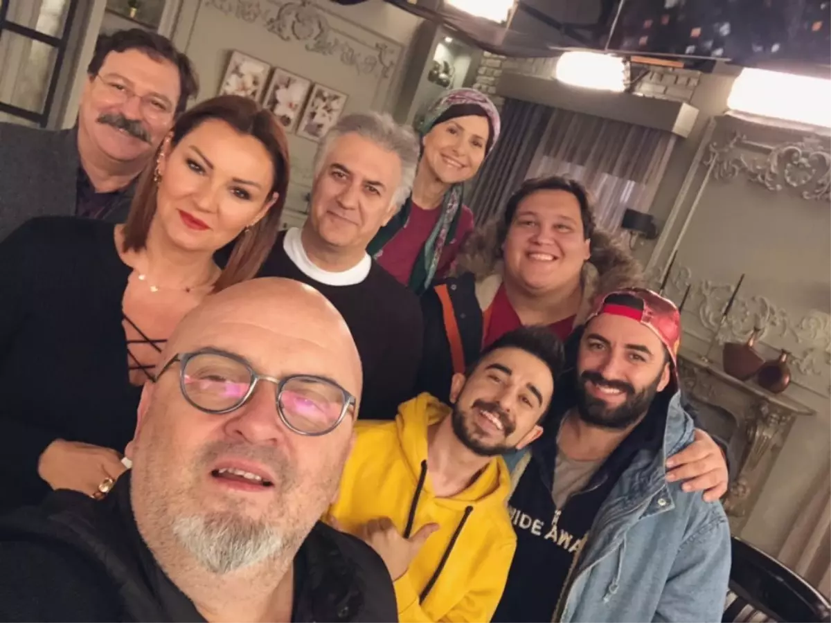 Çocuklar Duymasın'ın Fenomen Oyuncusu Halil Söyletmez Dünya Evine Girdi