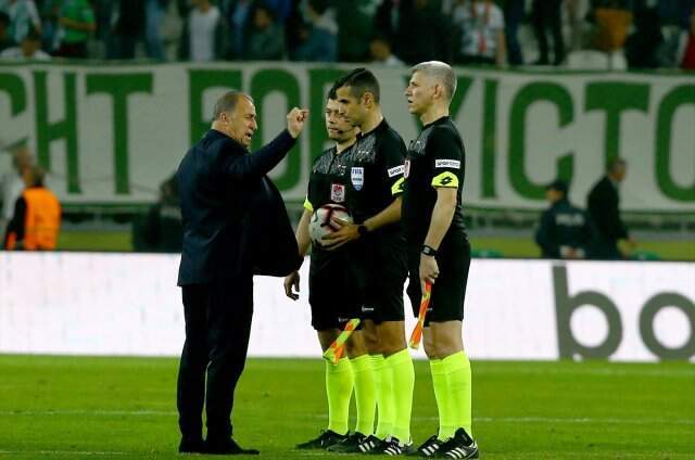 Fatih Terim'den Hakem Mete Kalkavan'a Büyük Tepki!