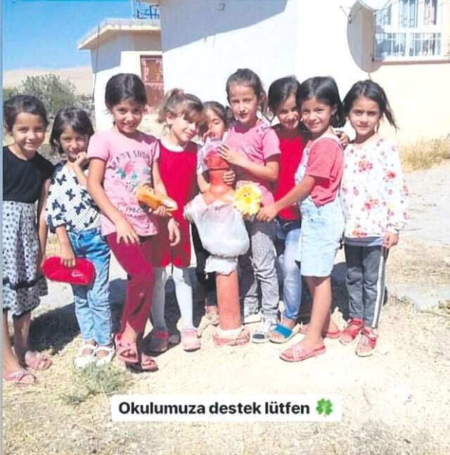 Hercai'nin Yıldızı Ebru Şahin, Mardinli Öğrencilere Yardım Eli Uzattı