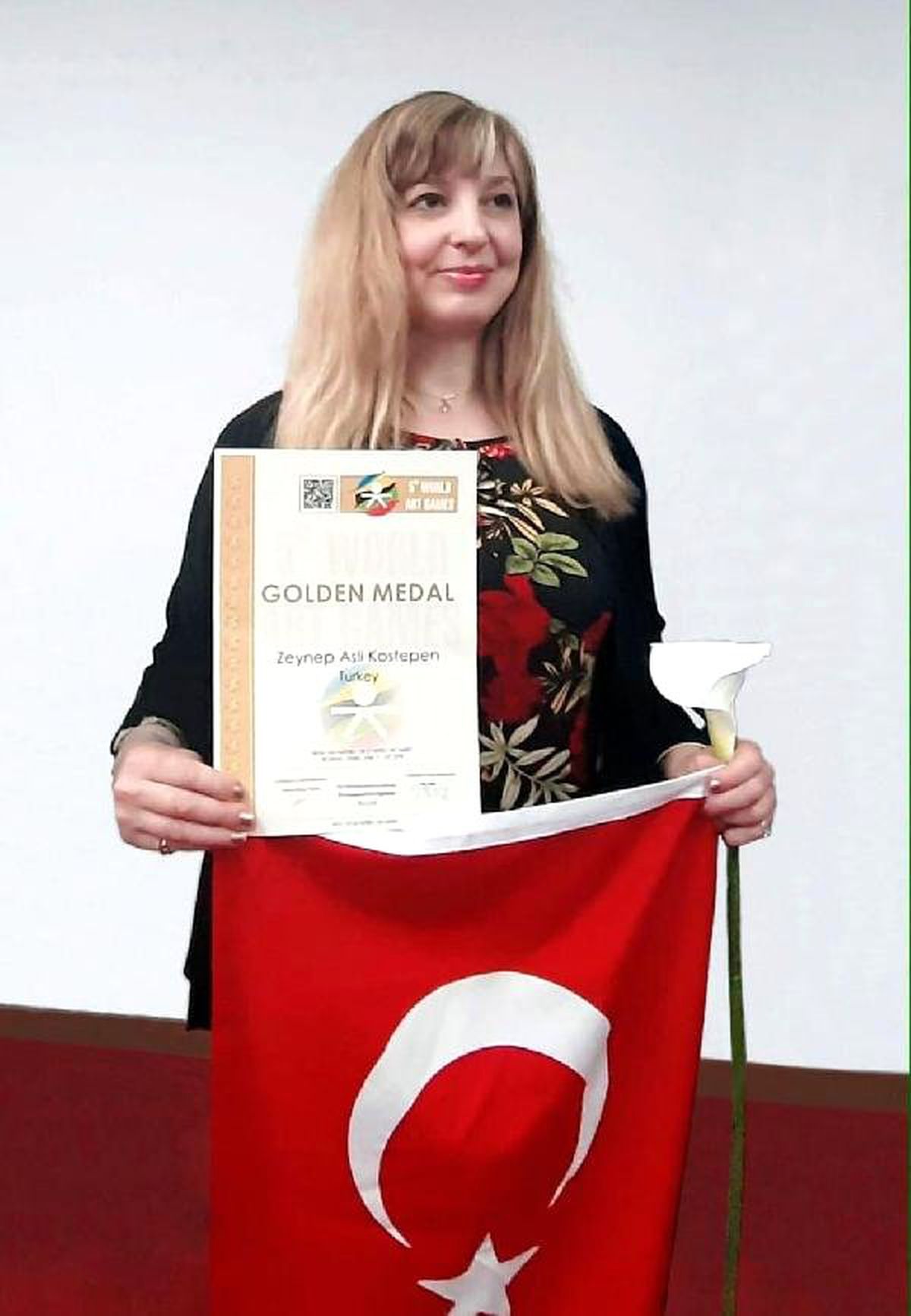 İzmirli Ressama, Dünya Sanat Olimpiyatları'nda Altın Madalya