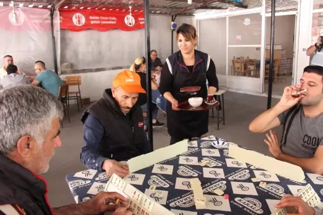 Kim Demiş 'Kadından Kahveci Olmaz' Diye