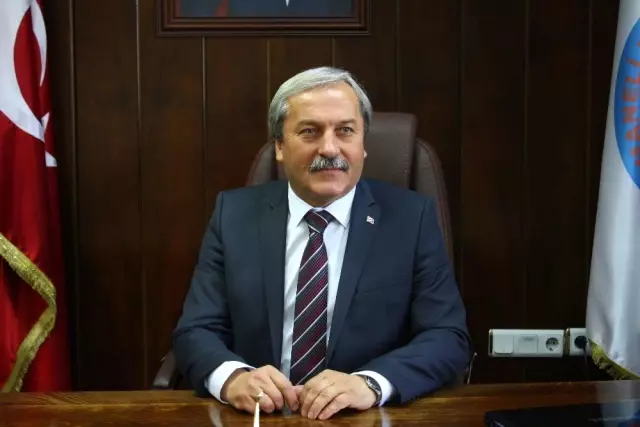 Osmaneli Belediye Başkanı Münür Şahin'den 1308 Osmaneli Belediyespor'a Teşekkür Osmaneli Belediye Başkanı Münür Şahin'den 1308 Osmaneli Belediyespor'a Teşekkür