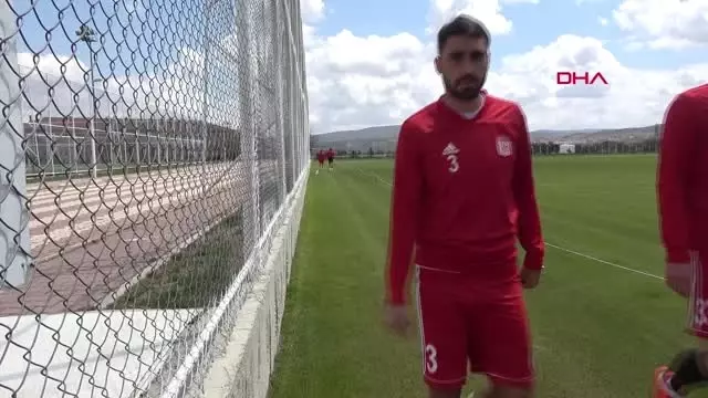 Spor Hakan Keleş Başakşehir'in Çıkış Yapmasına Müsade Etmeyeceğiz Spor Hakan Keleş Başakşehir'in Çıkış Yapmasına Müsade Etmeyeceğiz