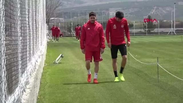 Spor Hakan Keleş Başakşehir'in Çıkış Yapmasına Müsade Etmeyeceğiz Spor Hakan Keleş Başakşehir'in Çıkış Yapmasına Müsade Etmeyeceğiz