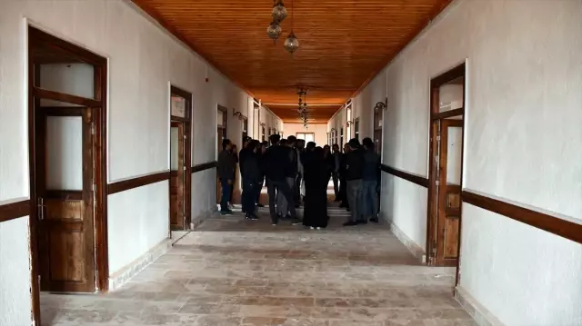 Tarihi Hükümet Konağı' İshak Paşa Sarayı'na Alternatif Olacak Tarihi Hükümet Konağı' İshak Paşa Sarayı'na Alternatif Olacak