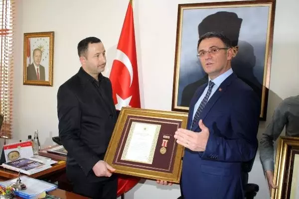 Tokat'ta 15 Temmuz Gazilerine Övünç Madalyası Verildi Tokat'ta 15 Temmuz Gazilerine Övünç Madalyası Verildi