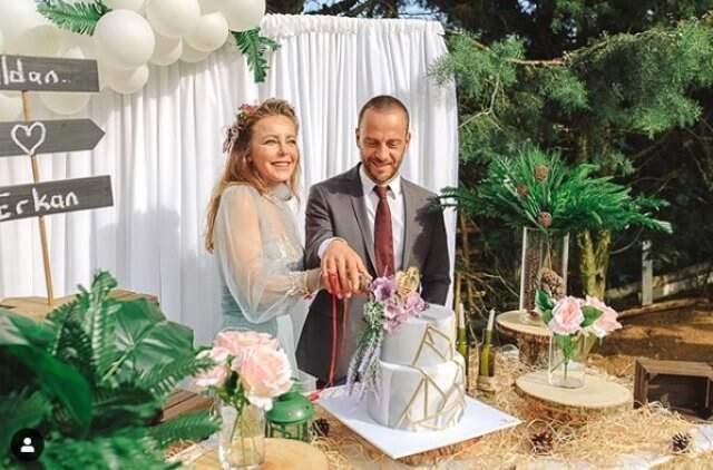 Vildan Atasever Nişanlandı!