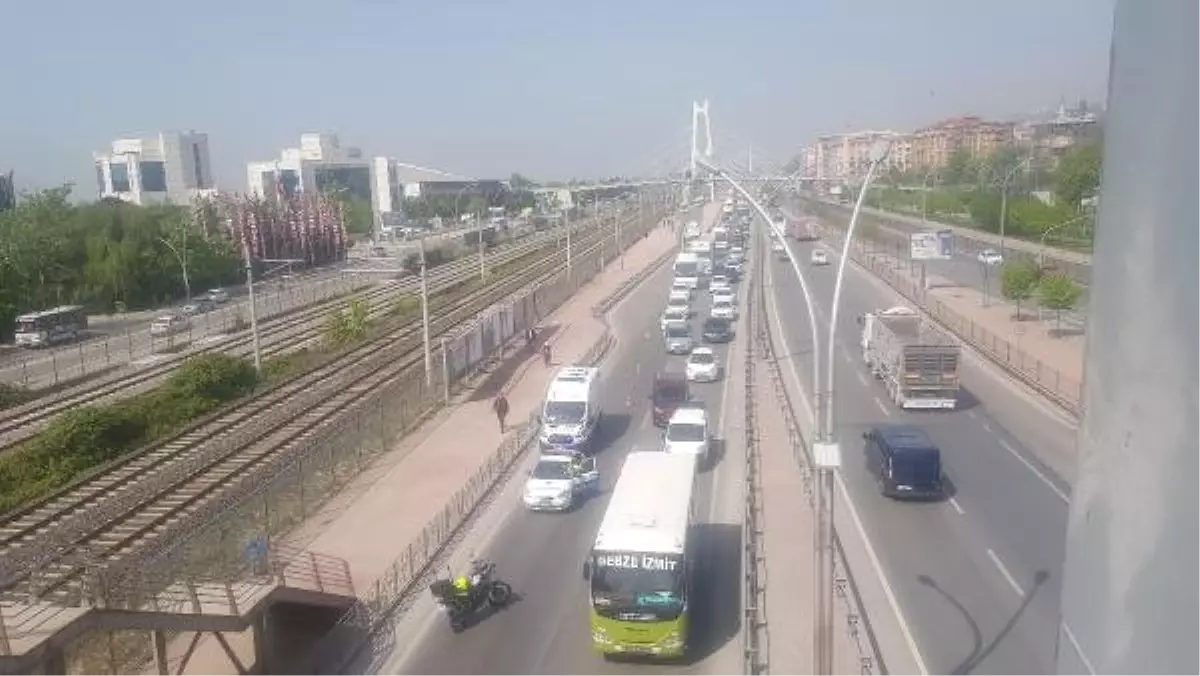 Yaya Köprüsünde İntihara Kalkıştı