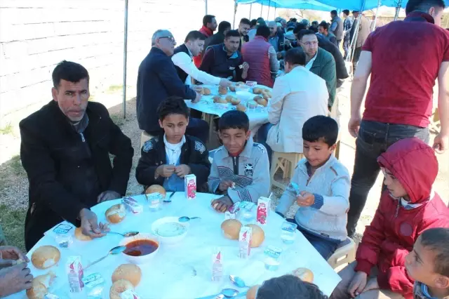 Yunak'ta Çiftçiler Yağmur Duasına Çıktı Yunak'ta Çiftçiler Yağmur Duasına Çıktı