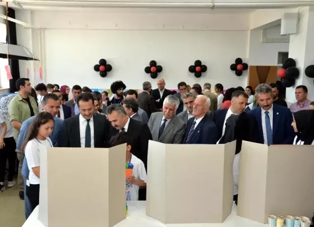 Bilecik'te '4006 Tübitak Bilim Fuarı' Bilecik'te '4006 Tübitak Bilim Fuarı'