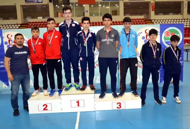 Masa Tenisi Yıldızlar Takım ve Ferdi Türkiye Şampiyonası