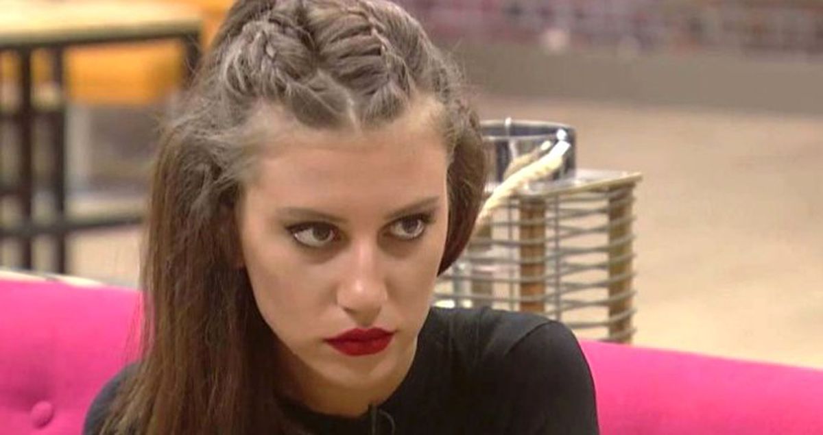 Melis Buse Betkayan, Geçirdiği Estetik Operasyonları Sonrası Tanınmaz Hale Geldi
