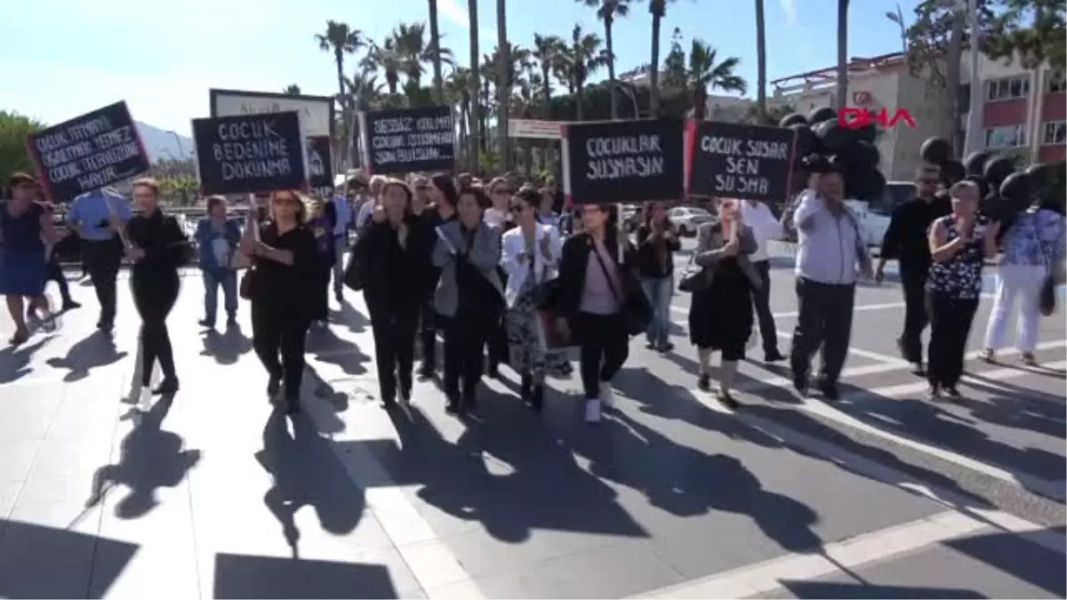 Muğla Marmaris'te Cinsel İstismara Karşı Eylem