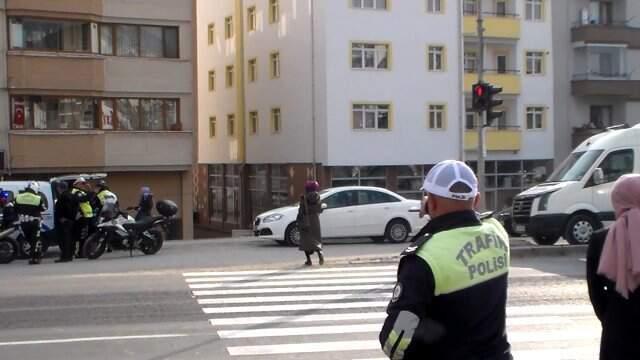Son Dakika! Bakan Soylu'dan Tüm Valilere Talimat: Trafikte Yaya Önceliği Denetimlerini Artırın