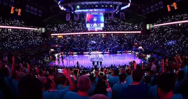 Anadolu Efes-Barcelona Lassa Maçında Tribünler Hınca Hınç Doldu