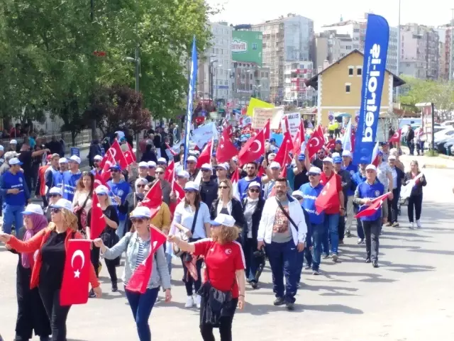 Bandırma'da 1 Mayıs Coşkusu