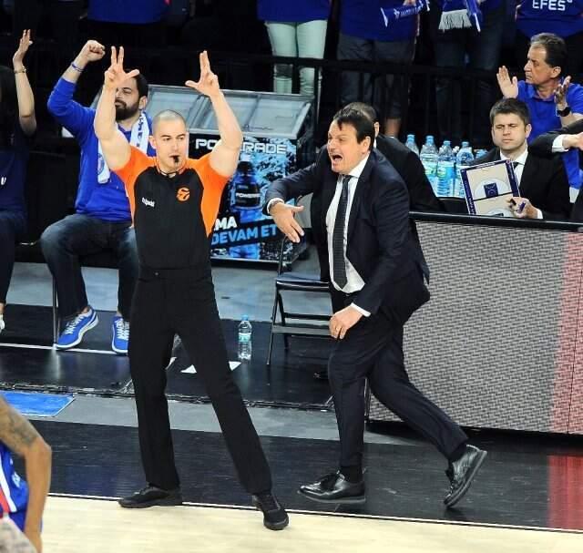 Ergin Ataman 3. sefer Final Four'da