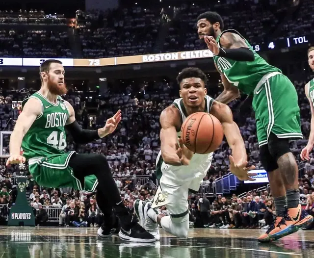Ersan'lı Milwaukee Seriyi 1-1'e Taşıdı