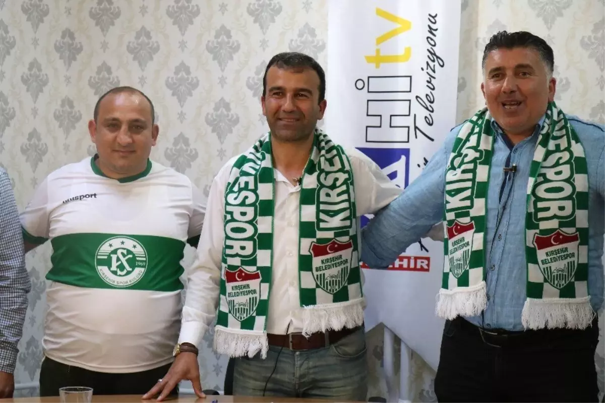 Yerel Yayın Yapan Kanalın Spor Programına Amigo Davullu Zurnalı Baskın Düzenledi