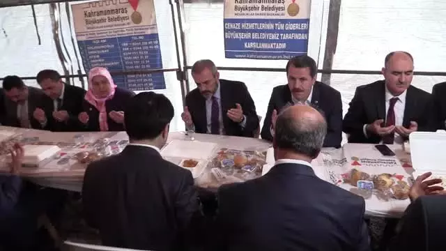 AK Parti Genel Başkan Yardımcısı Ünal'dan Şanlıurfa'daki Kazada Hayatını Kaybeden Onur Yay'ın... AK Parti Genel Başkan Yardımcısı Ünal'dan Şanlıurfa'daki Kazada Hayatını Kaybeden Onur Yay'ın...