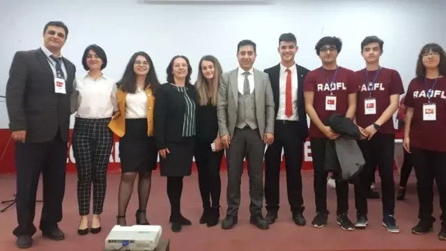 Bilecik'te 'Model BM Fenmun19' Konferansı Düzenlendi Bilecik'te 'Model BM Fenmun19' Konferansı Düzenlendi