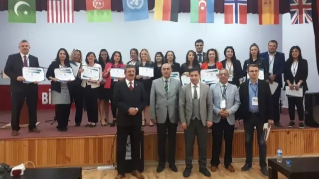 Bilecik'te 'Model BM Fenmun19' Konferansı Düzenlendi Bilecik'te 'Model BM Fenmun19' Konferansı Düzenlendi