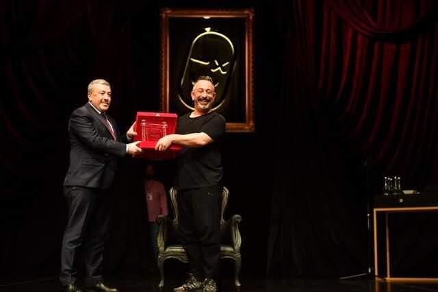 Cem Yılmaz Şehit Çocukları İçin Sahneye Çıktı