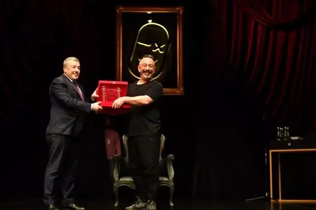 Cem Yılmaz, Şehit Çocukları İçin Sahneye Çıktı