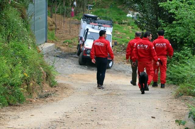 Rize'nin Fındıklı İlçesinde Kaybolan 2 Çocuk Ormanlık Alanda Bulundu