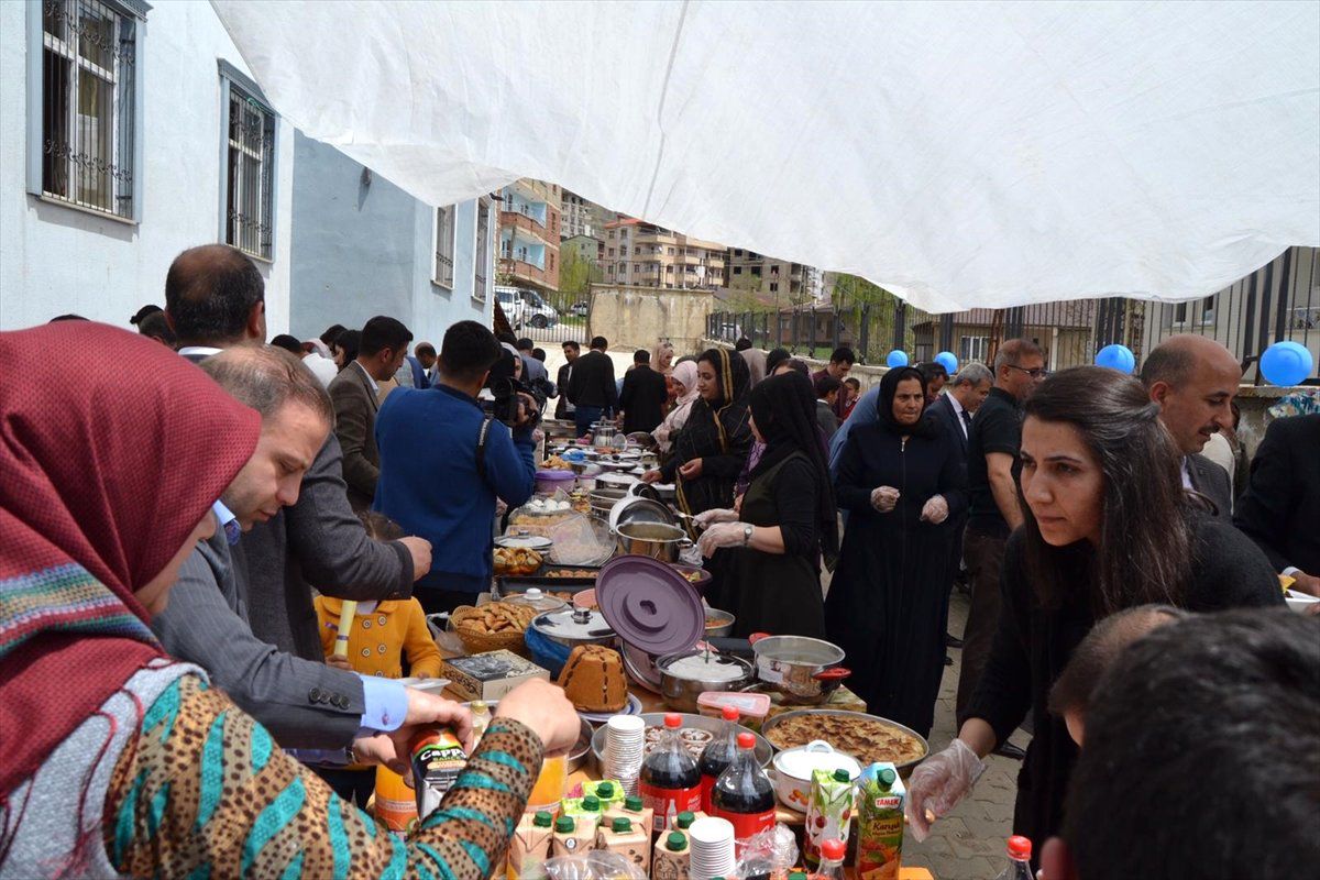 Şemdinli'de 'Özel Çocuklar' İçin Kermes