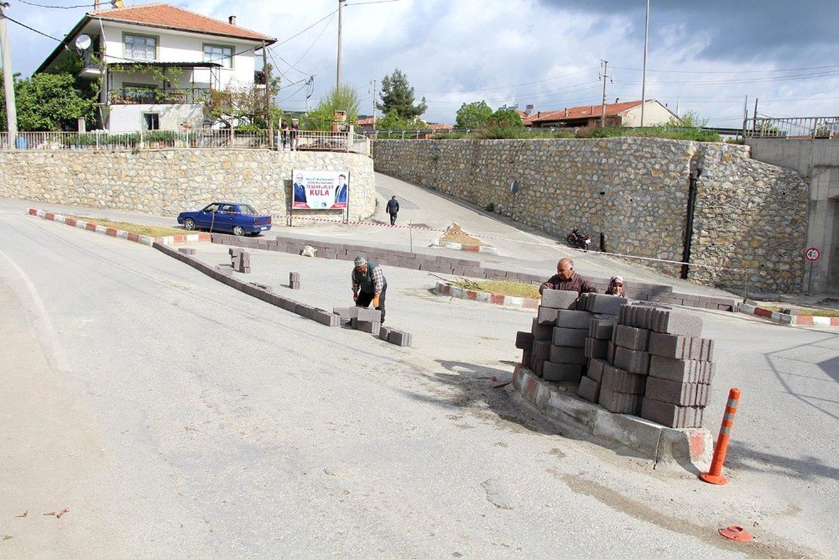 Tapulu Malım' Dediği Alt Geçidi Trafiğe Kapattı