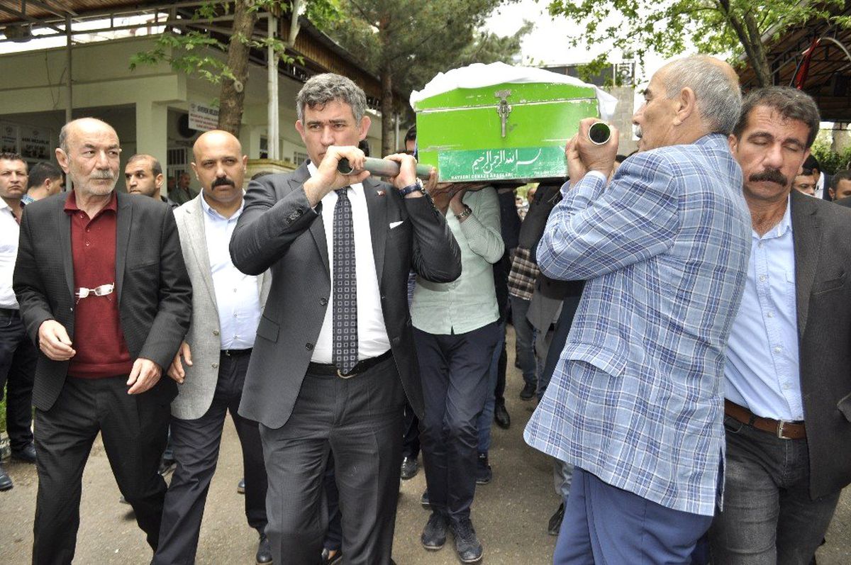 TBB Başkanı Feyzioğlu Siverek'te Cenazeye Katıldı