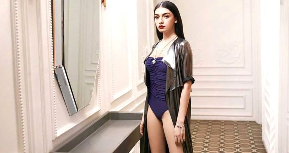 Ünlü Oyuncu Hazar Ergüçlü, Makyajsız Fotoğrafıyla Takipçilerini Şaşırttı
