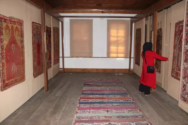 Yüzyıllardır Dünyaya Işık Oluyor Yüzyıllardır Dünyaya Işık Oluyor