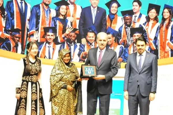 AK Parti'li Kurtulmuş: Bugün Yaşadığımız Dünyada Yeni Bir Finansal Mimariye İhtiyaç Vardır AK Parti'li Kurtulmuş: Bugün Yaşadığımız Dünyada Yeni Bir Finansal Mimariye İhtiyaç Vardır