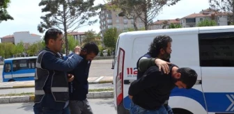 Aksaray'da 2 'Malaklı' Köpeği Çalan 2 Kişi Yakalandı