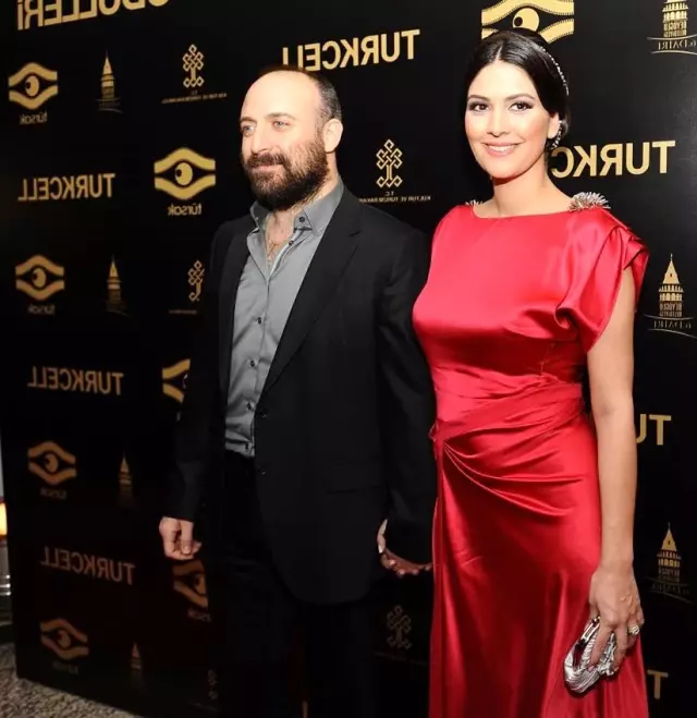 Bergüzar Korel 13 Yıl Önceki Fotoğrafıyla Sosyal Medyaya Damga Vurdu Bergüzar Korel 13 Yıl Önceki Fotoğrafıyla Sosyal Medyaya Damga Vurdu