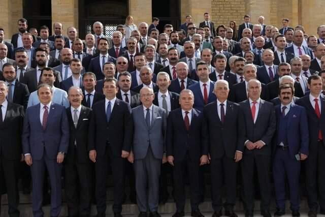 CHP'li Belediye Başkanları Anıtkabir'de