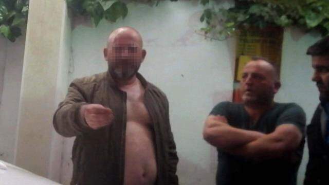 Çocuklarını Görmeye Giden Baba Mahallelinin Saldırısına Uğradı