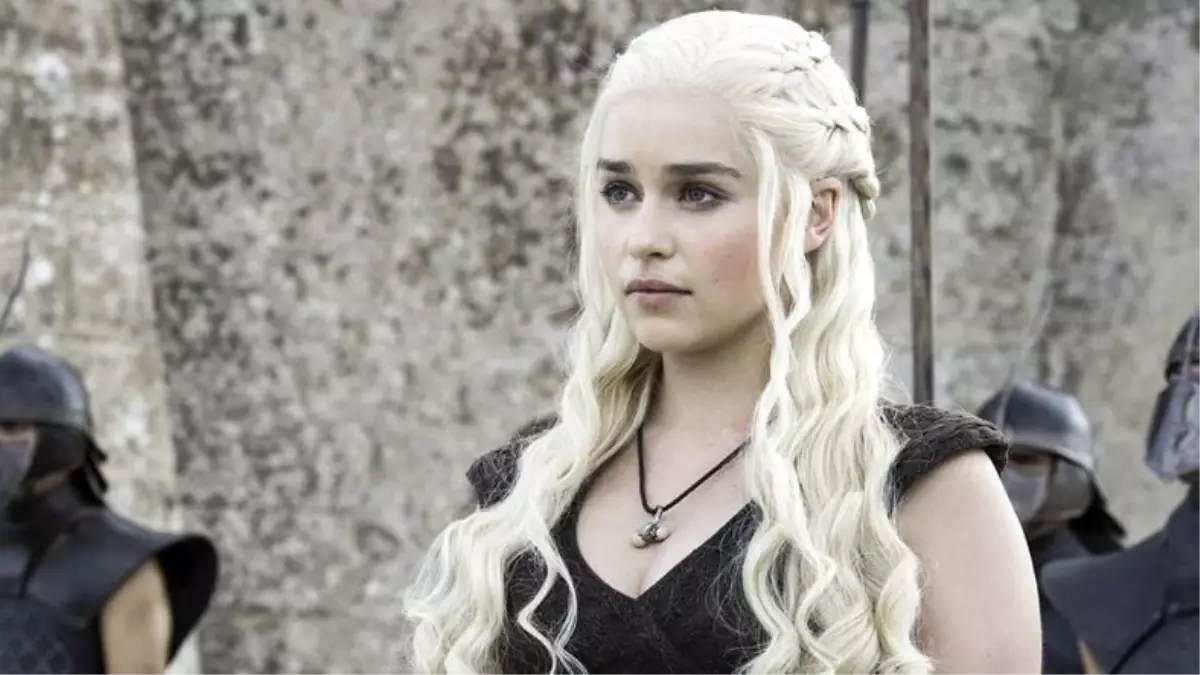 Emilia Clarke'tan Game Of Thrones'un 5. Bölümünü İple Çektiren Açıklama