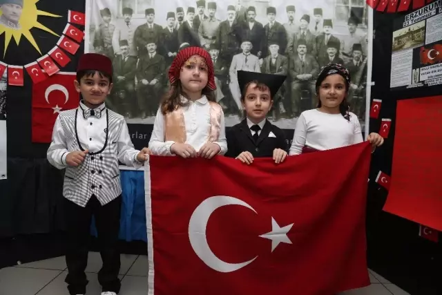 Milli Mücadelenin 100. Yılı Kutlamaları Ümraniye'deki Fatih İlkokulu'nda Başladı Milli Mücadelenin 100. Yılı Kutlamaları Ümraniye'deki Fatih İlkokulu'nda Başladı